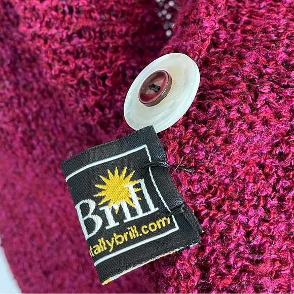 RED CARDIGAN VEST - Picture 2 of 3